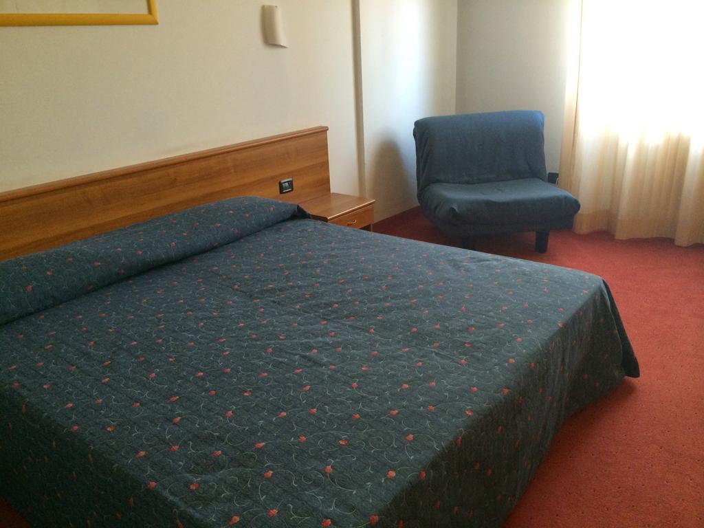 Hotel Arcobaleno Vimodrone Room photo