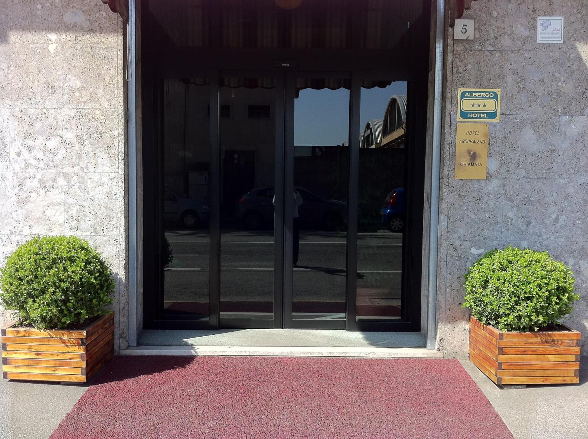 Hotel Arcobaleno Vimodrone Exterior photo